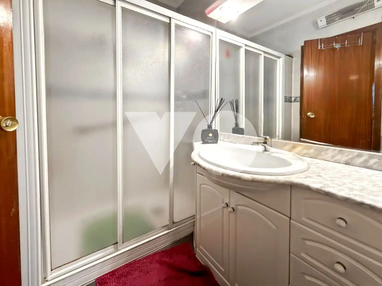 Baño de Piso en venta en Madrid con Aire acondicionado, Calefacción y Terraza