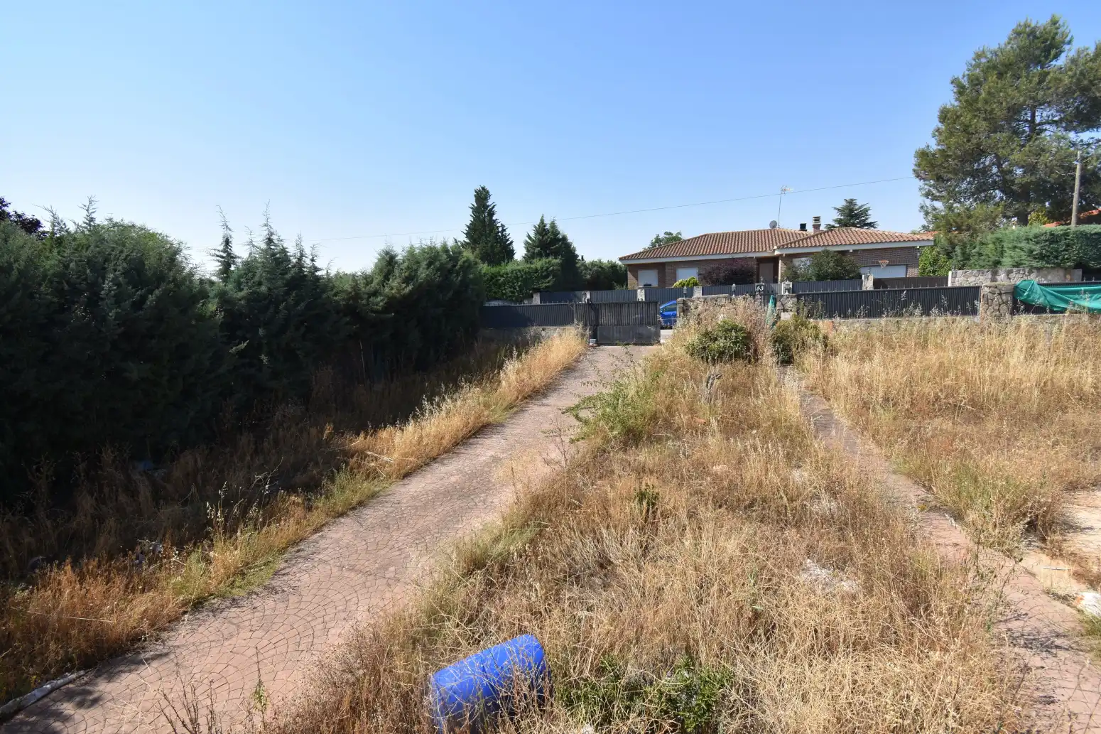 Haus oder Chalet zum Verkauf in Nuevo Baztán mit Heizung, Privatgarten und Abstellraum