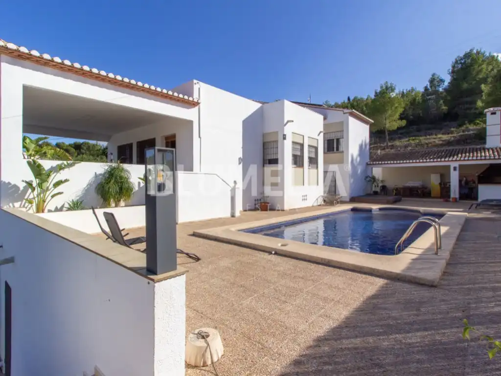 Maison avec piscine à vendre à Calle Rigel