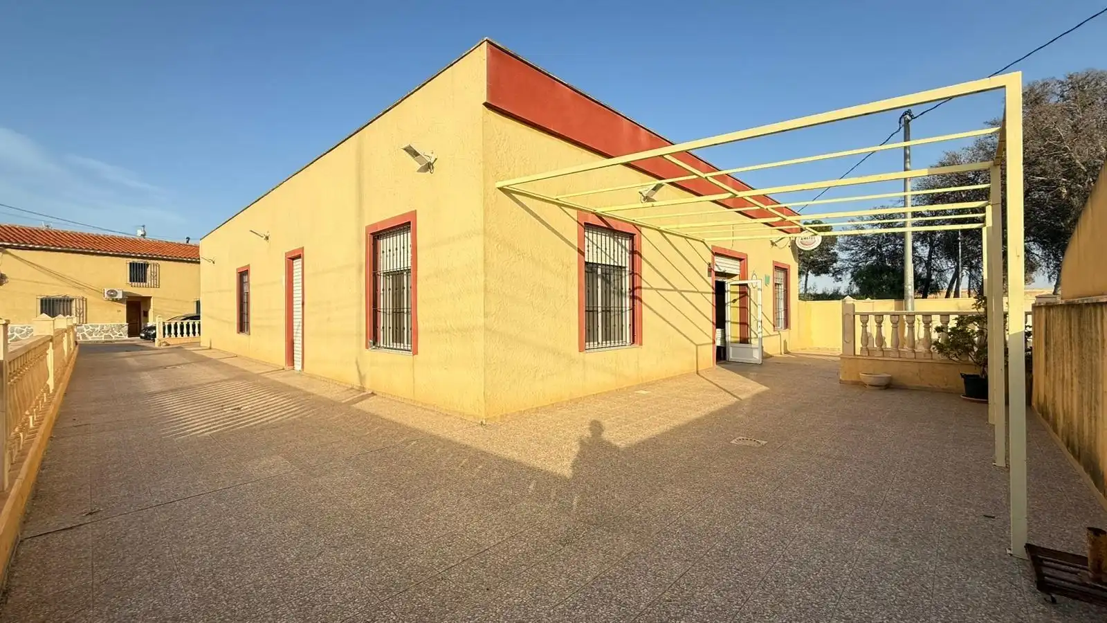 Vista exterior de Local en venda en Fuente Álamo de Murcia