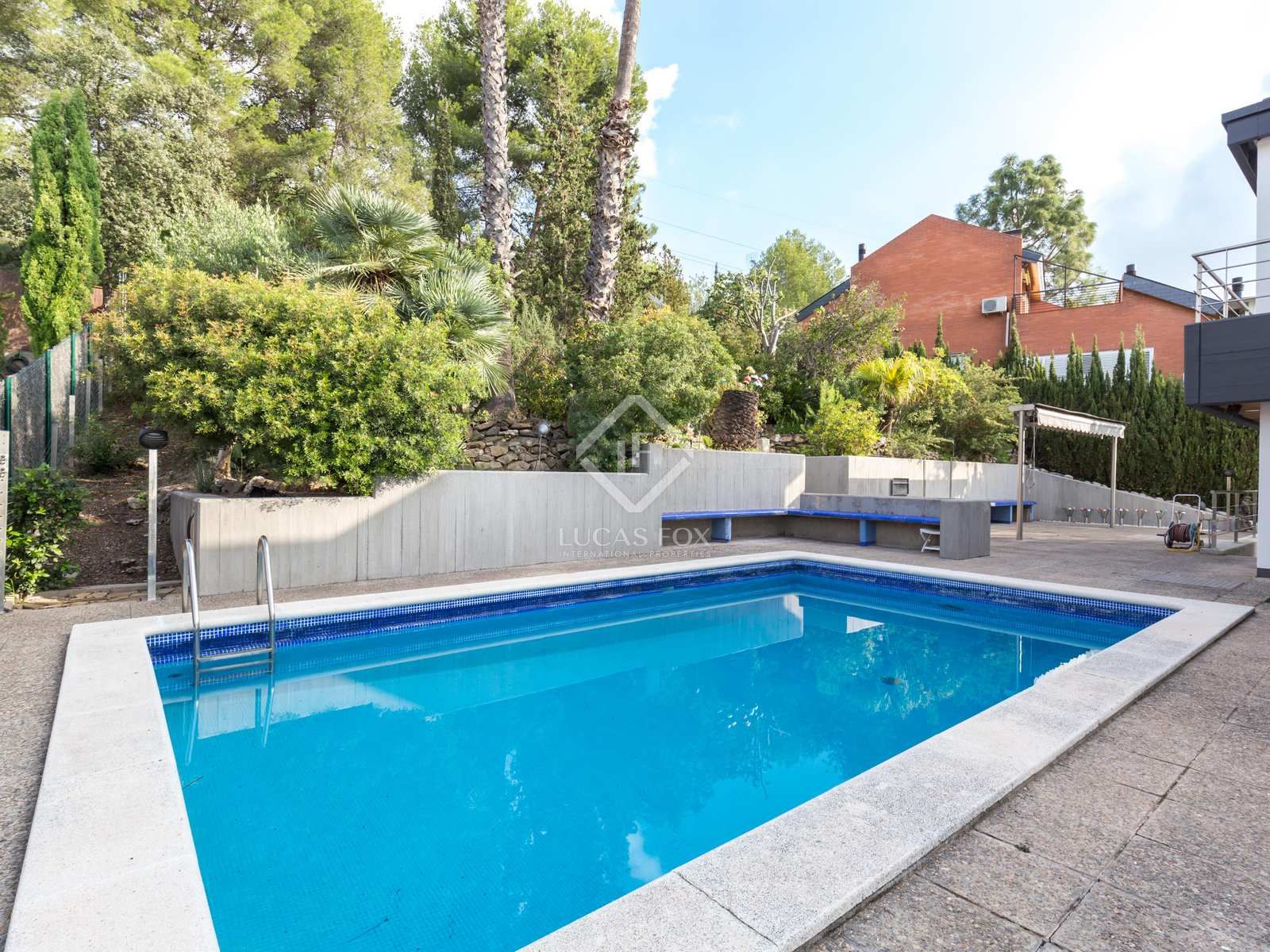 Swimming pool of House or chalet for sale in Sant Just Desvern  with Private garden, Storage room and Swimming Pool