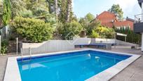 Piscina de Casa o xalet en venda en Sant Just Desvern amb Jardí privat, Traster i Piscina