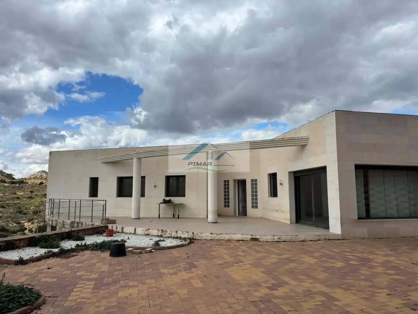 Villa in vendita a Pedanías Este