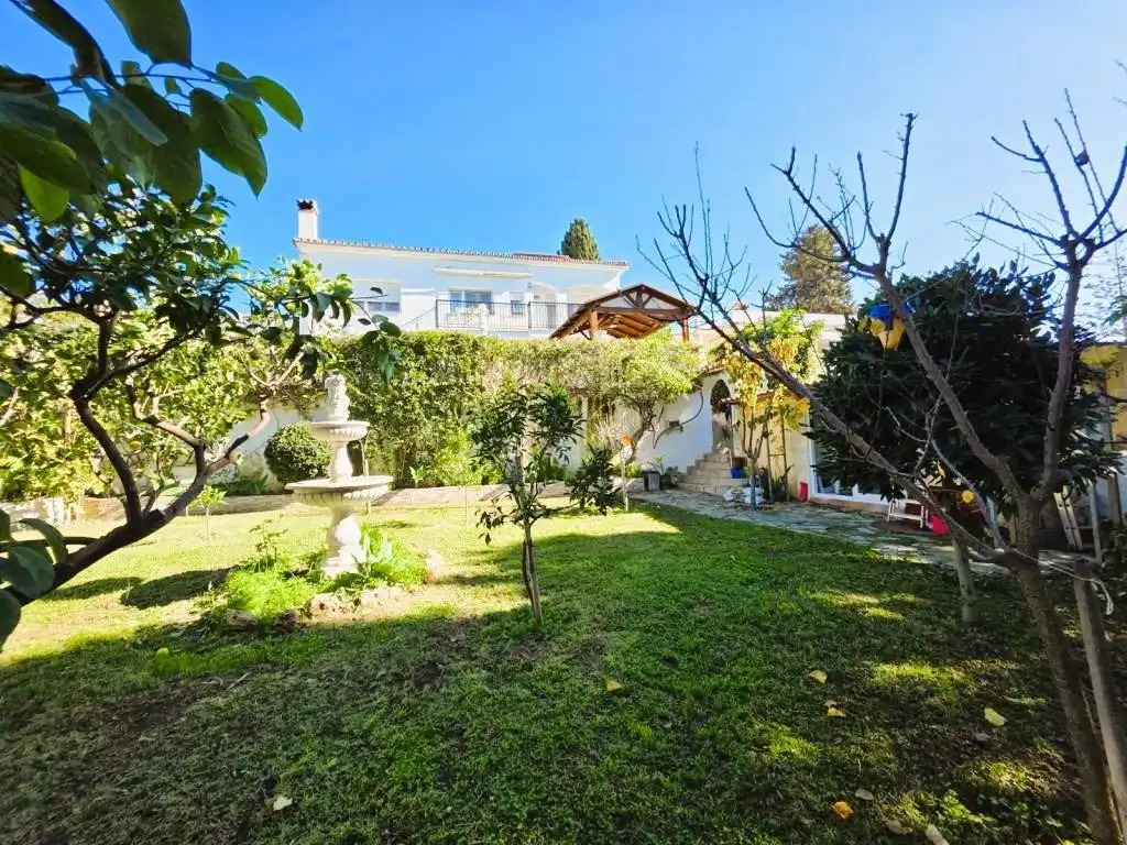 Jardí de Casa o xalet en venda en Málaga amb Aire condicionat, Jardí privat i Terrassa