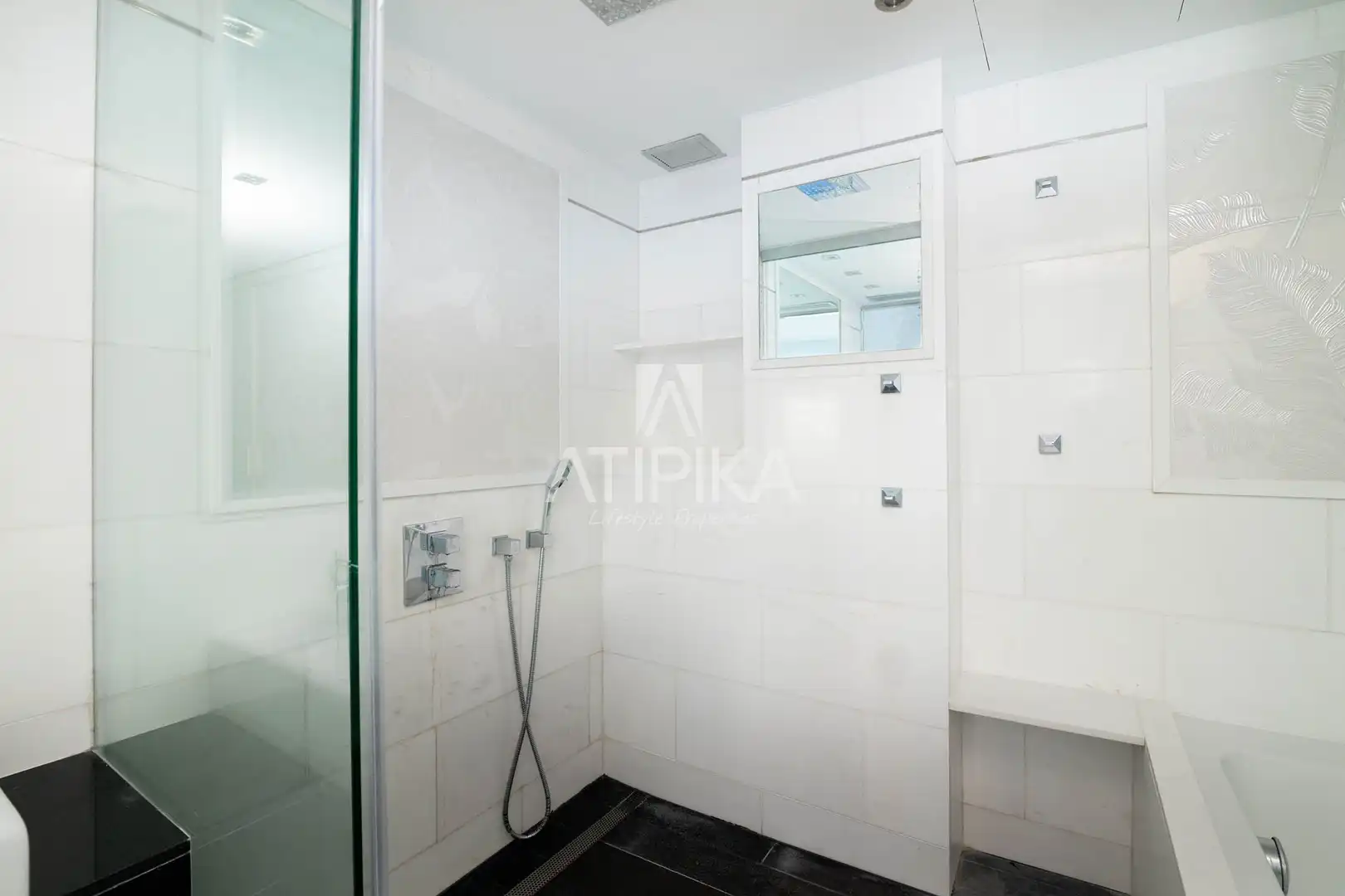 Baño de Ático en venta en Barcelona con Aire acondicionado, Parquet y Terraza