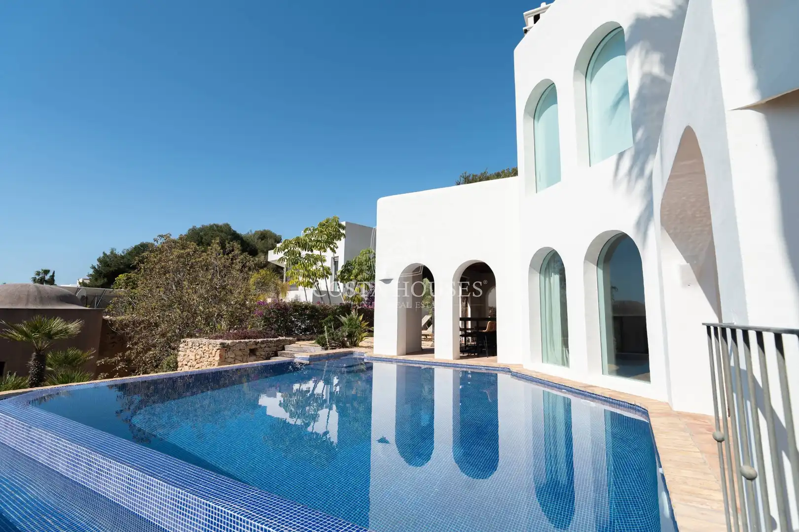 Vista exterior de Casa o xalet en venda en Moraira amb Aire condicionat, Calefacció i Jardí privat