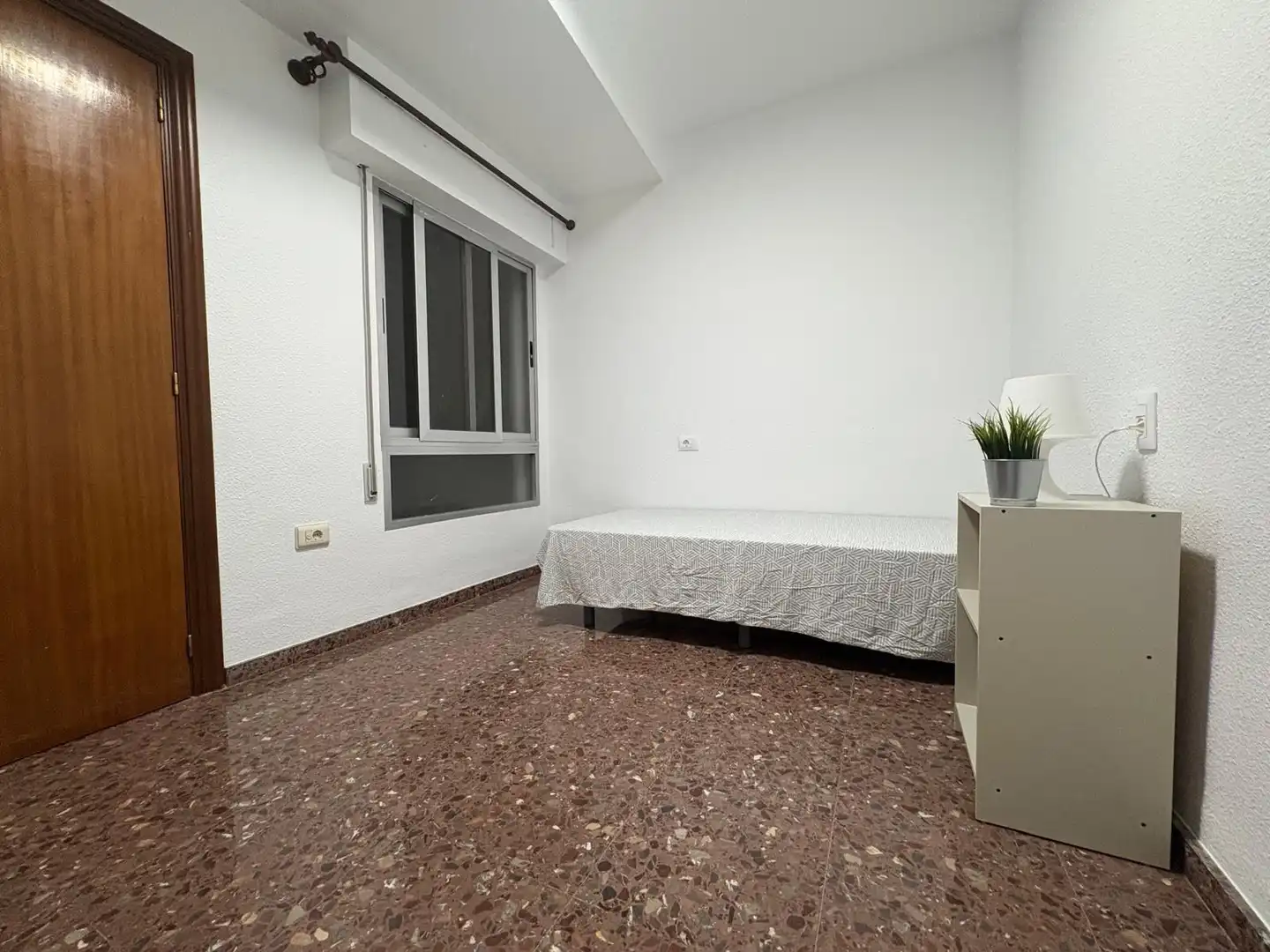 Schlafzimmer von Wohnung zum Verkauf in Parque de la Bombilla  