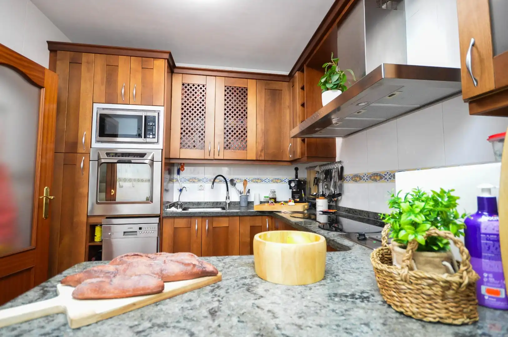 Casa con jardín en venta en Calle Calle Aneto 14, imagen 9