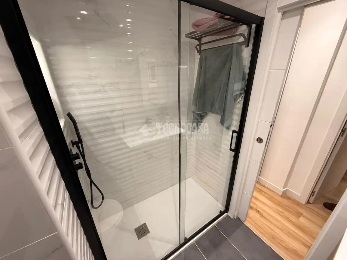 Baño de Piso en venta en Madrid con Aire acondicionado, Calefacción y Terraza
