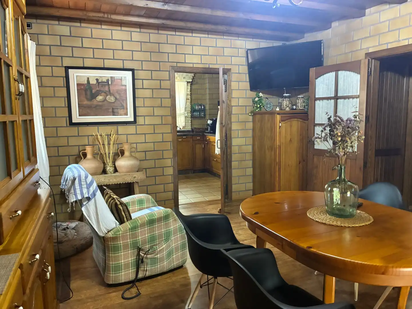 Sala de estar de Finca rústica en venta en Cabezuela del Valle con Calefacción, Jardín privado y Terraza