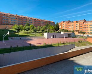 Exterior view of Flat for sale in Valladolid Capital  with Air Conditioner and Balcony