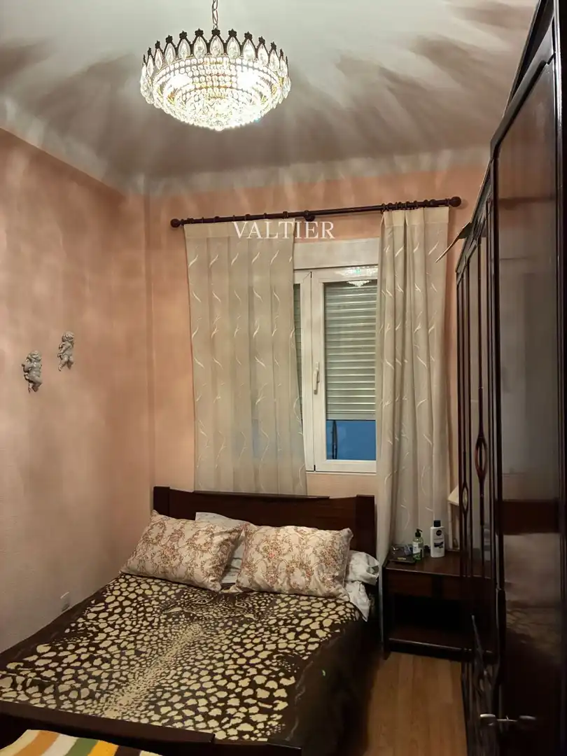 Schlafzimmer von Wohnung zur Miete in Madrid mit Terrasse, Abstellraum und Möbliert