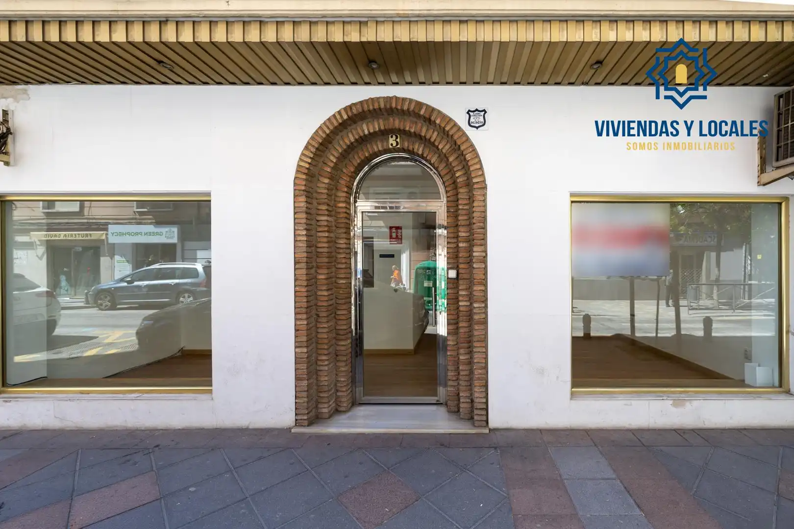 Local en venta en  Granada Capital