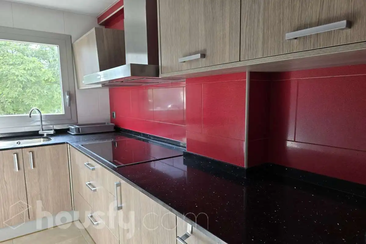 Flat for rent in Carrer Dolçamara, Sant Ildefons