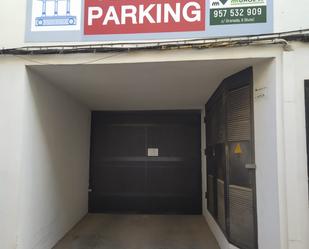 Garage to rent in Rute