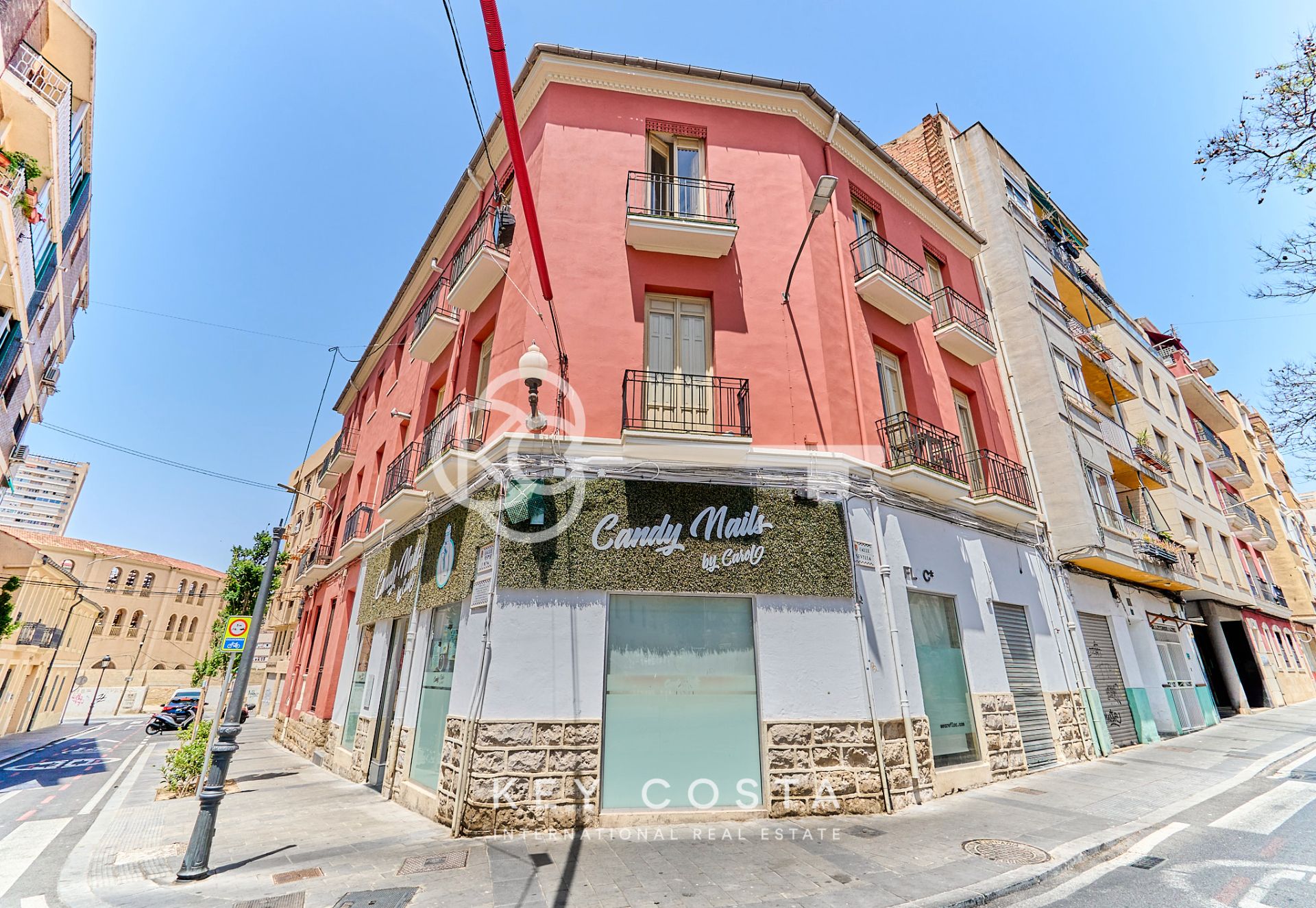 Vista exterior de Local en traspaso en Alicante / Alacant con Aire acondicionado y Amueblado