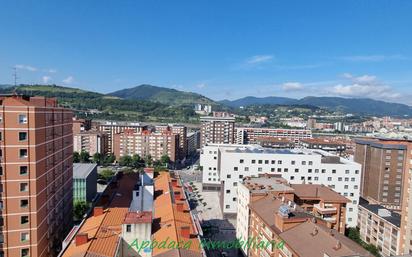 Vista exterior de Pis de lloguer en Bilbao  amb Calefacció, Terrassa i Moblat