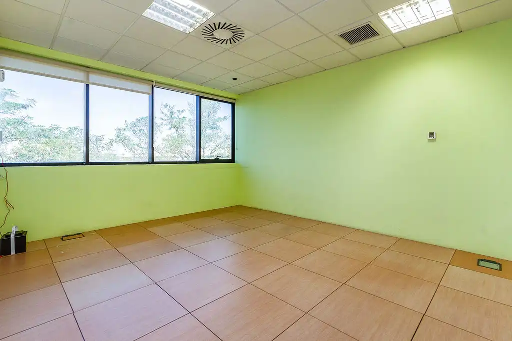 Business premises for sale in Av Vía Láctea, imagen 11