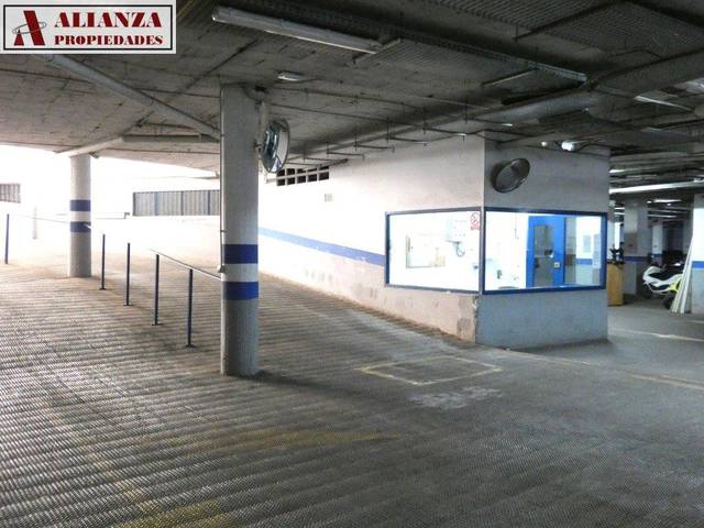 Garaje en Venta en La Unión - Cruz de Humilladero - Los Tilos