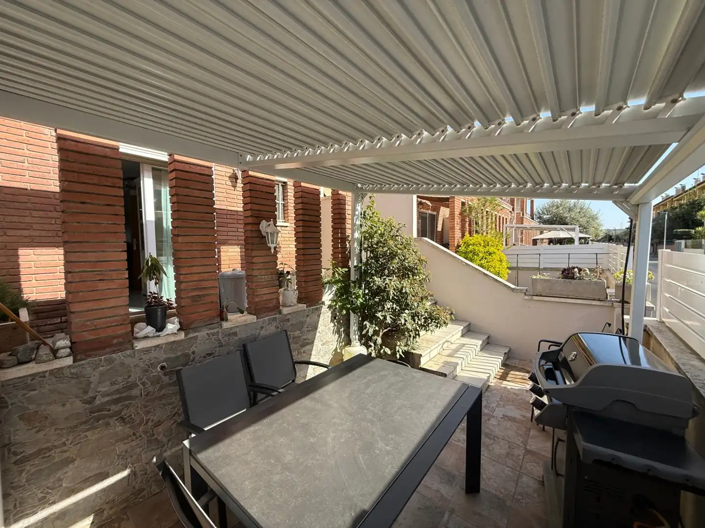 Adosado con terraza en venta en Passatge Mare de Déu de Queralt