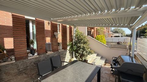 Foto 2 de Casa adosada en venta en Passatge Mare de Déu de Queralt, Santa Eulàlia de Ronçana, Barcelona