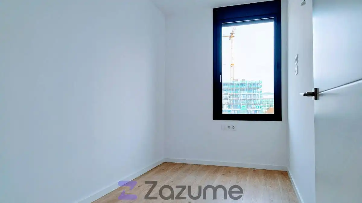 Piso con terraza en alquiler en Carrer del Plom, imagen 6