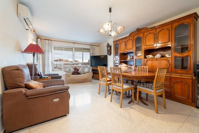 Piso en Venta en Carrer ARAGO en Els Hostalets