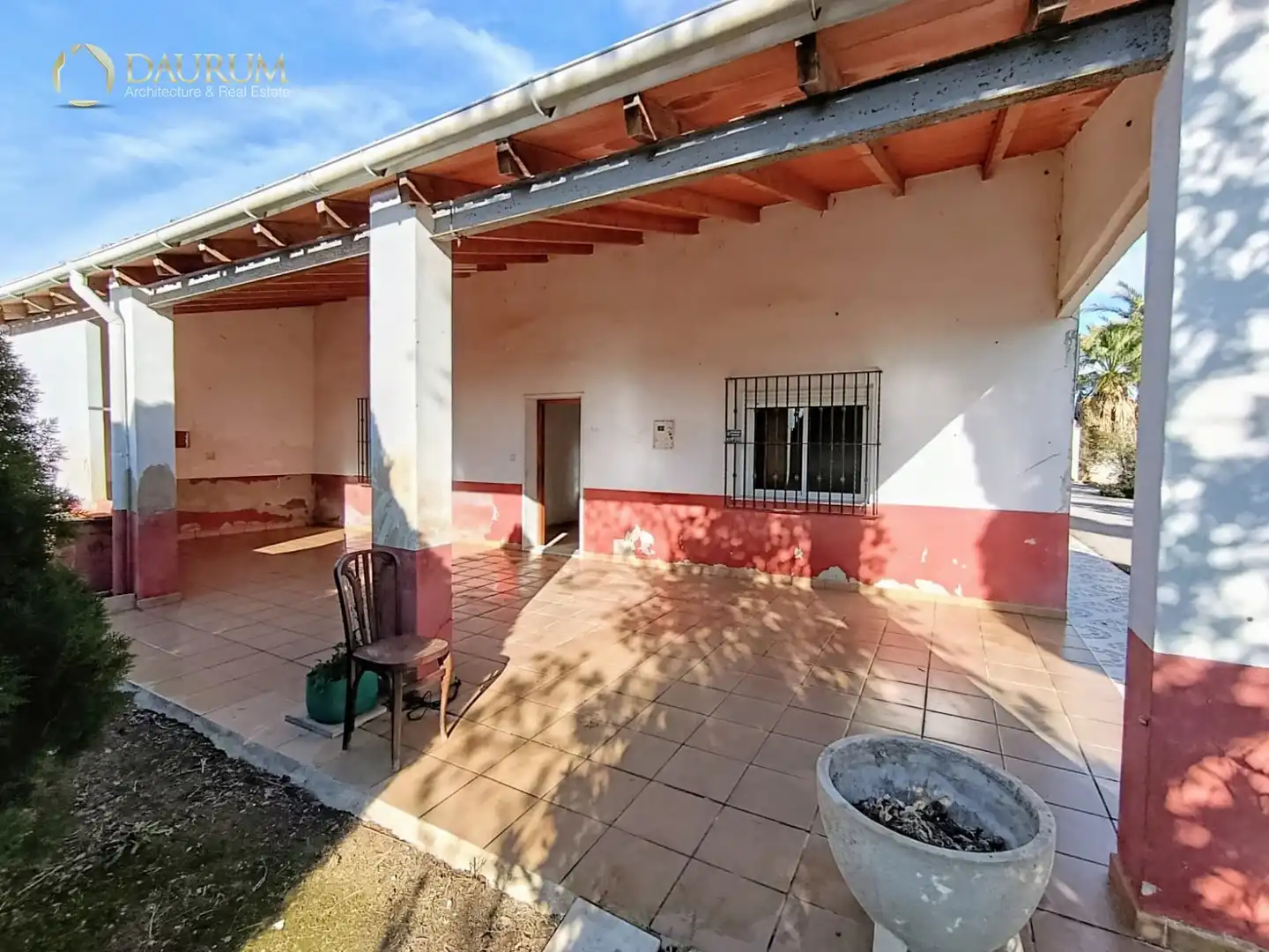 Vista exterior de Casa o xalet en venda en Elche / Elx amb Aire condicionat i Terrassa