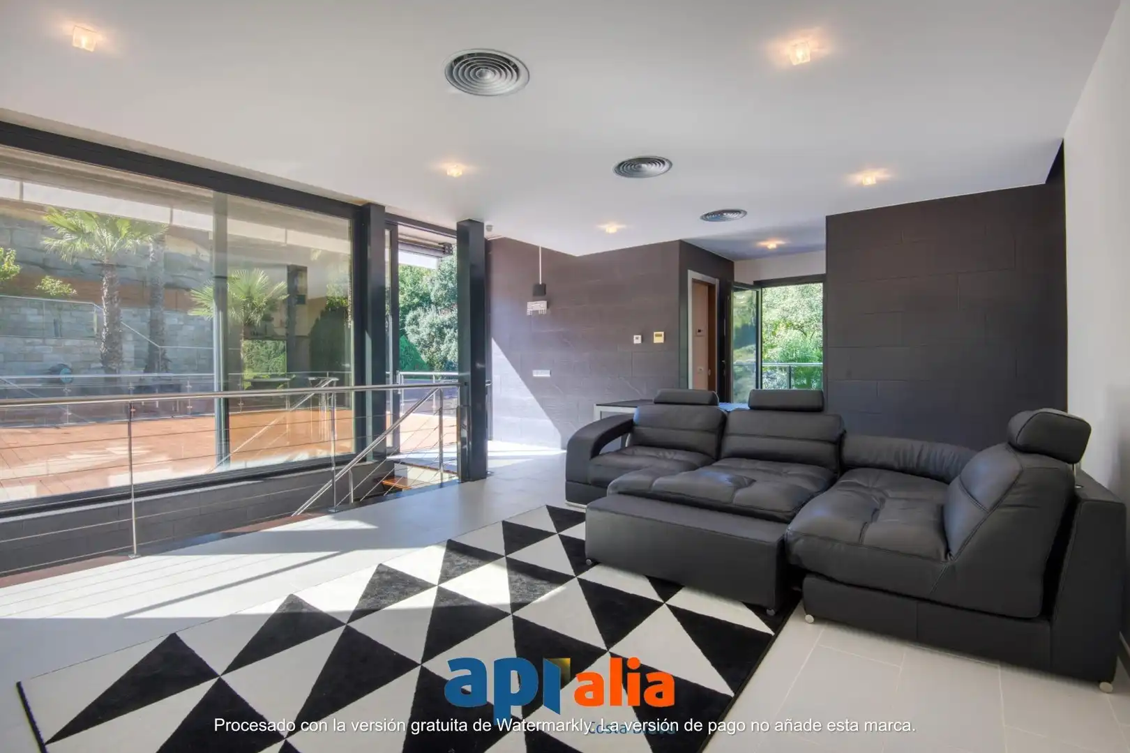 Sala de estar de Casa o chalet en venta en Blanes con Aire acondicionado, Calefacción y Jardín privado