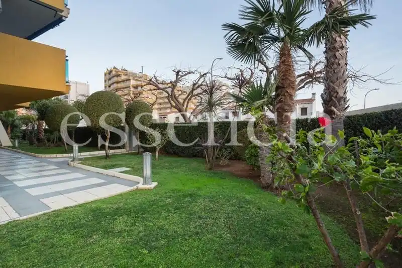 Vista exterior de Apartamento en venta en Gandia con Jardín privado, Terraza y Trastero