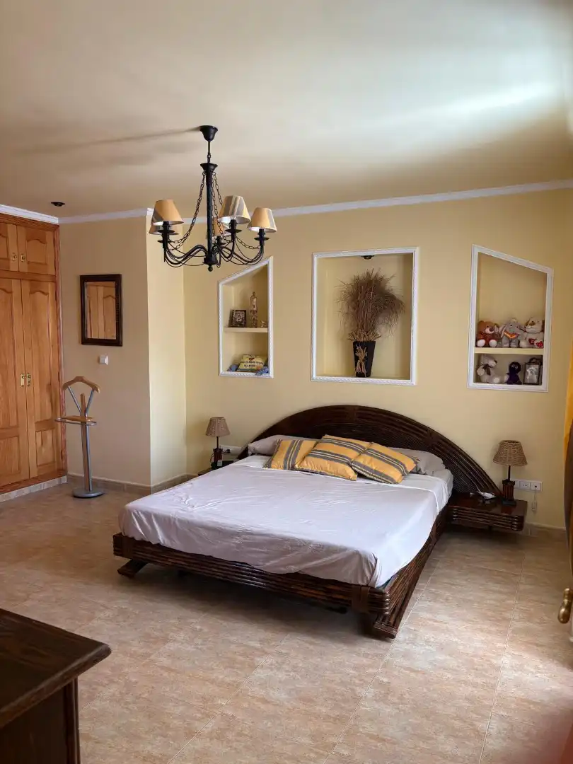 Haus oder Chalet zur Miete in Riba-roja de Túria, Valencia