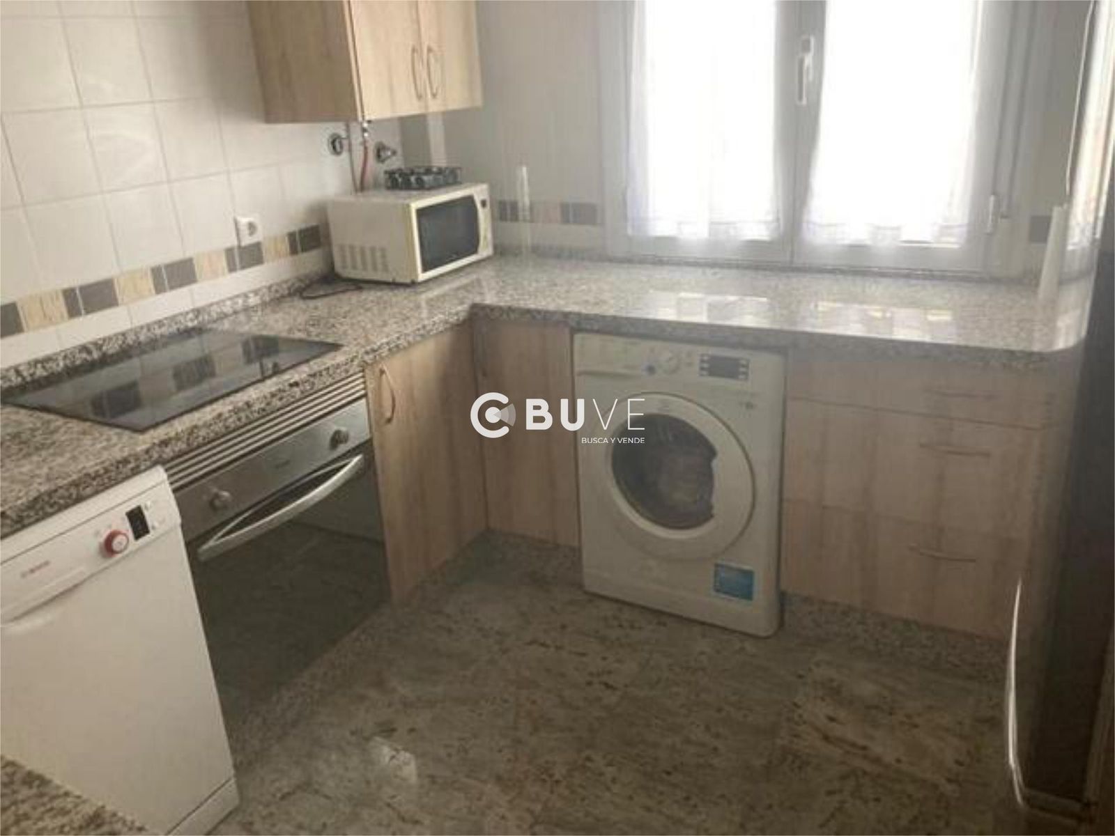Cuina de Casa adosada en venda en Gerena amb Terrassa