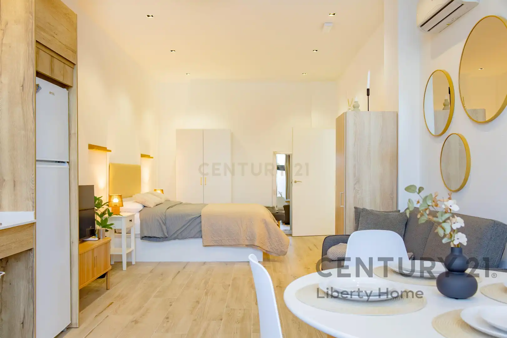 Habitación de Apartamento en venta en Valencia con Aire acondicionado, Horno y Lavadora