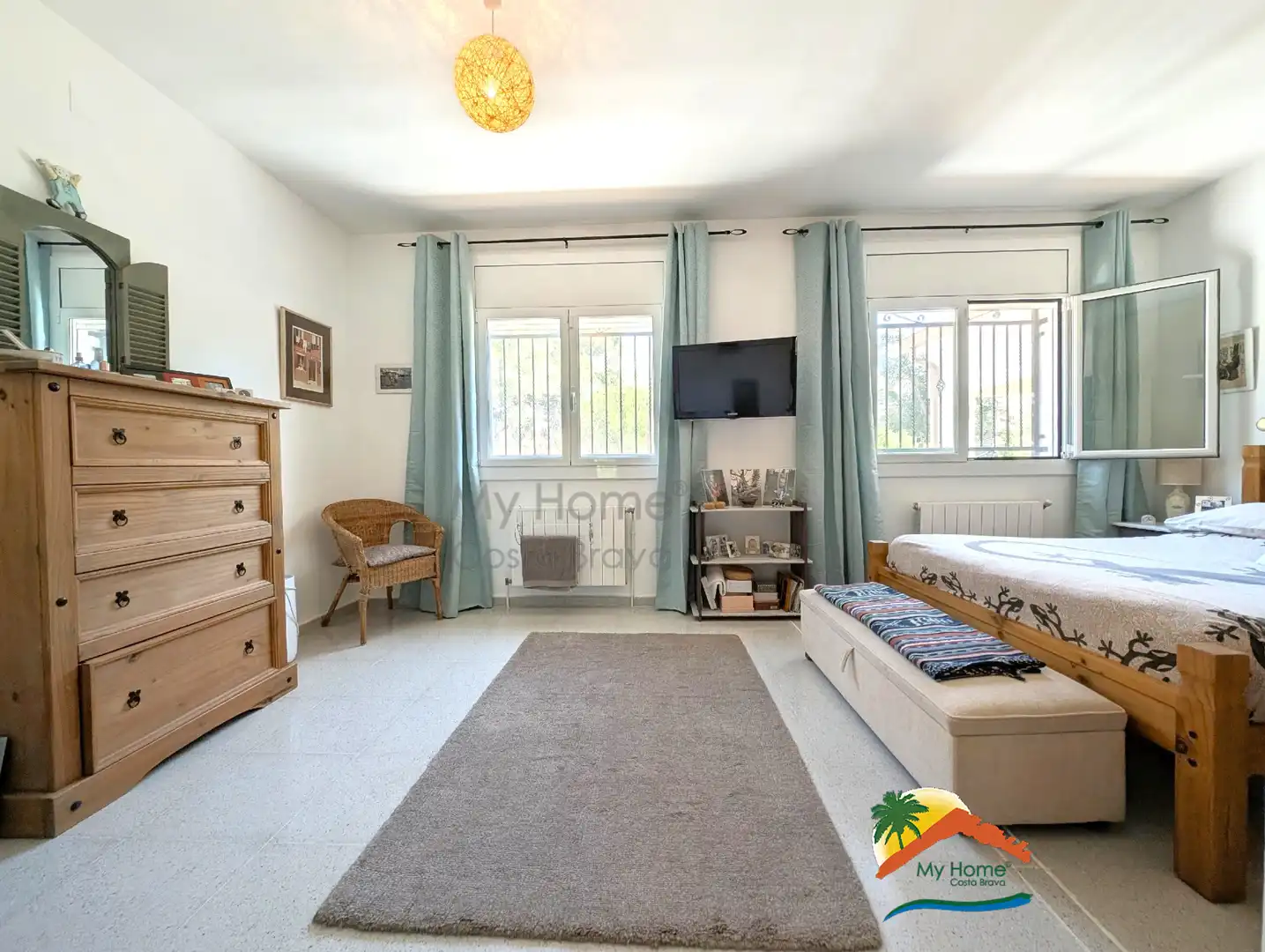 Schlafzimmer von Haus oder Chalet zum Verkauf in Lloret de Mar mit Heizung, Privatgarten und Terrasse