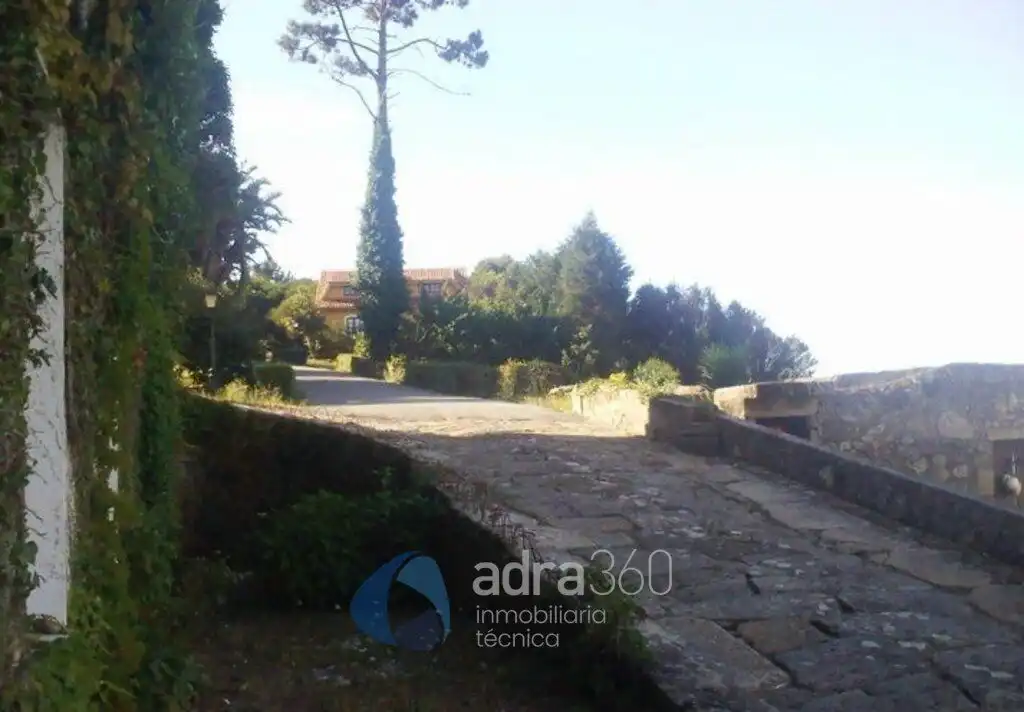 Buildings for sale in Corcubión