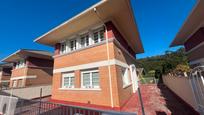 Exterior view of House or chalet for sale in Castro-Urdiales  with Heating, Private garden and Parquet flooring
