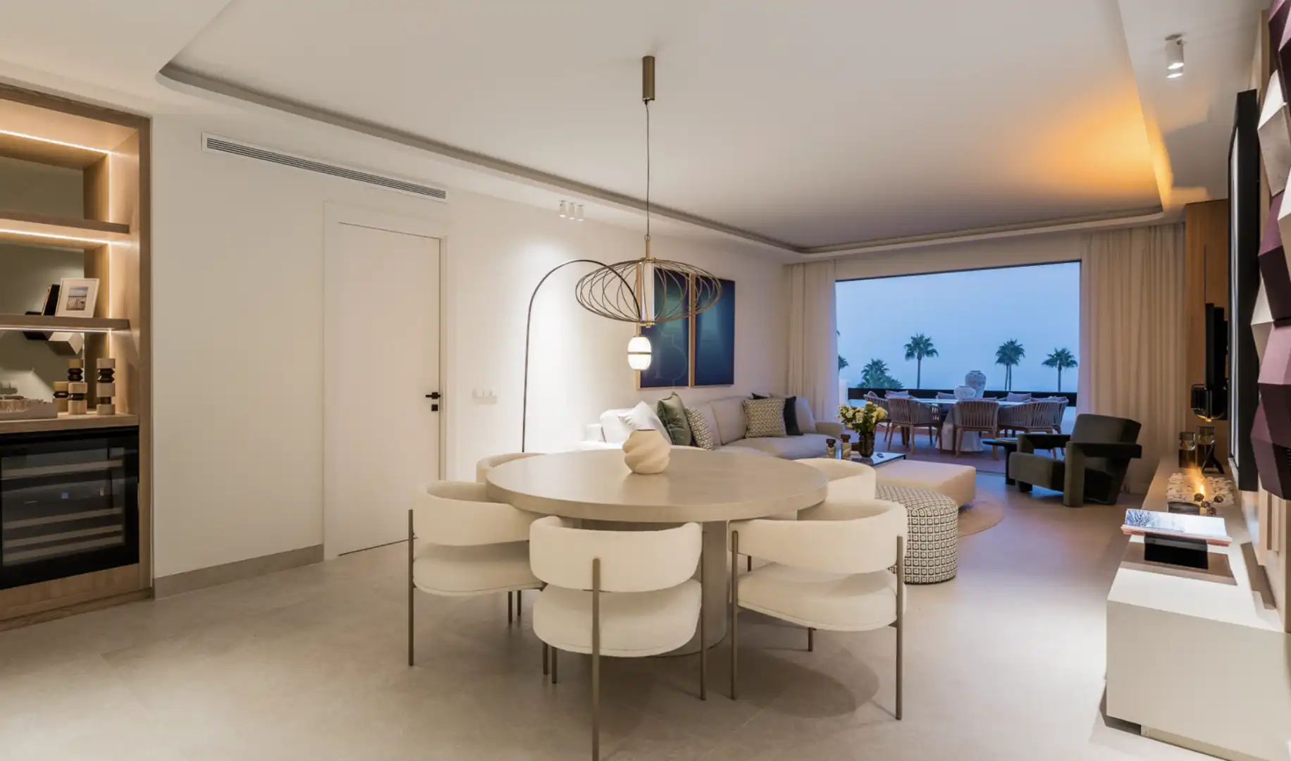 Comedor de Ático en venta en Estepona con Terraza, Piscina y Amueblado