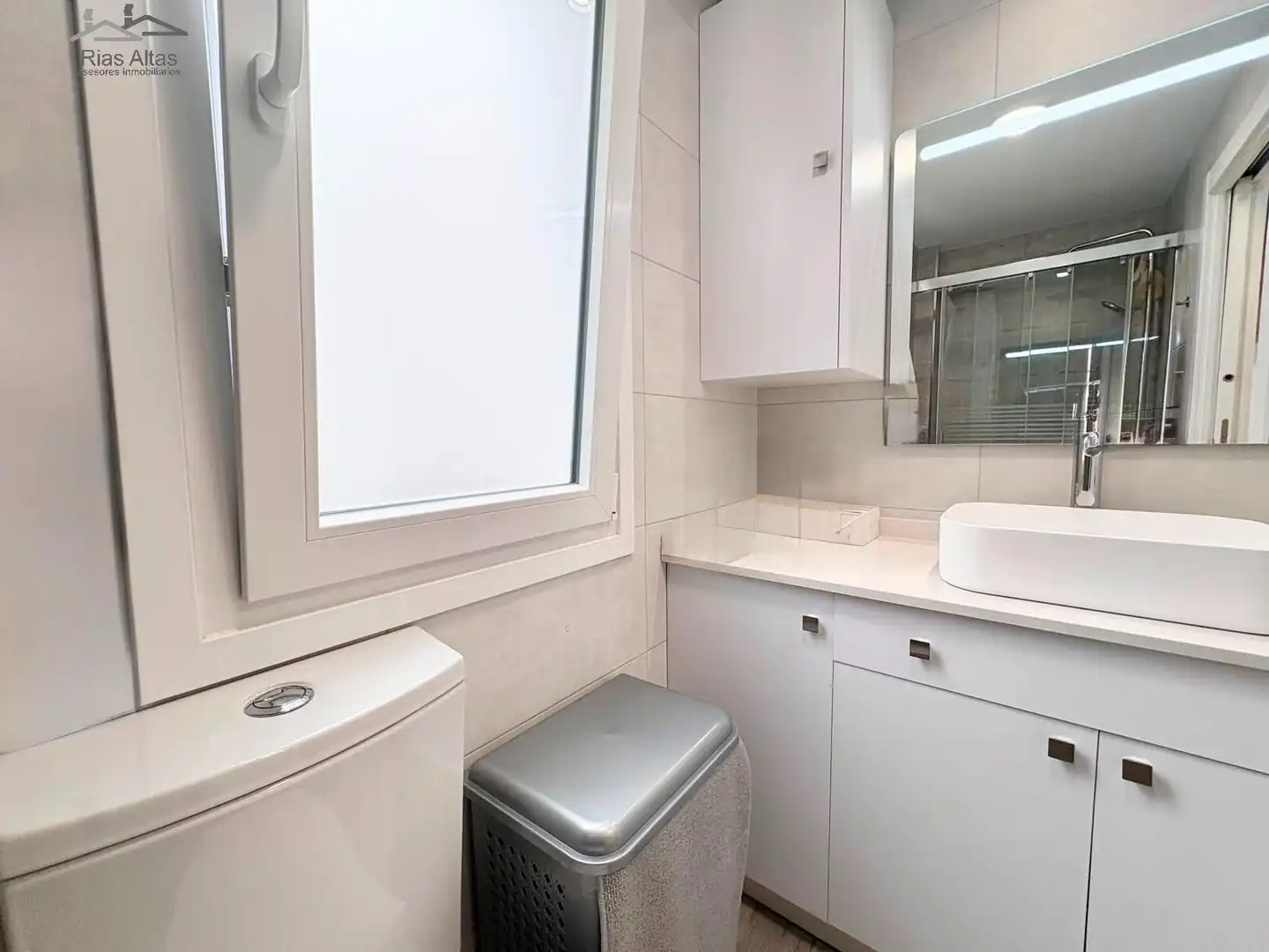 Bathroom of Flat for sale in Culleredo  with Heating