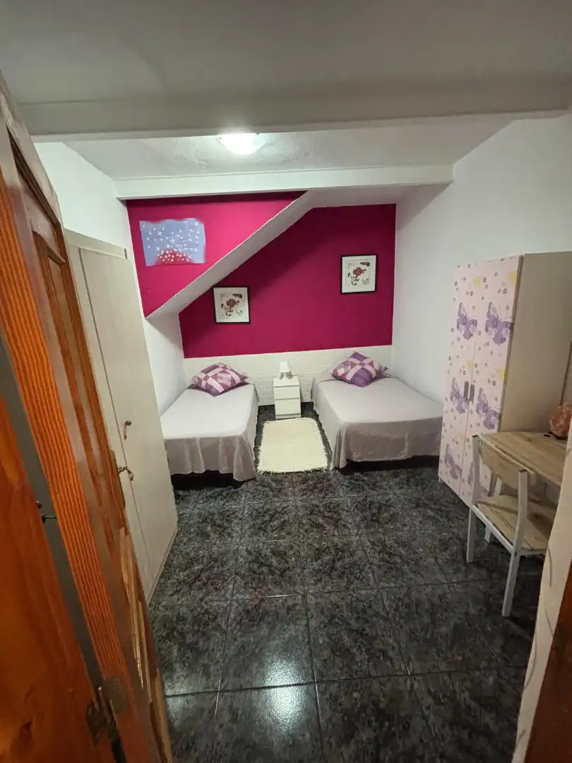 Schlafzimmer von Einfamilien-Reihenhaus zum Verkauf in Arico mit Terrasse, Abstellraum und Möbliert