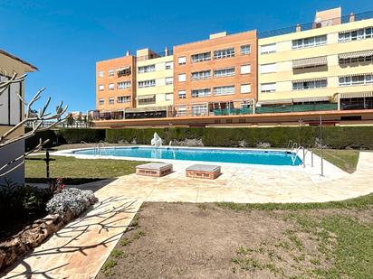 Piscina de Apartament de lloguer en Málaga Capital amb Rentadora i Piscina comunitària