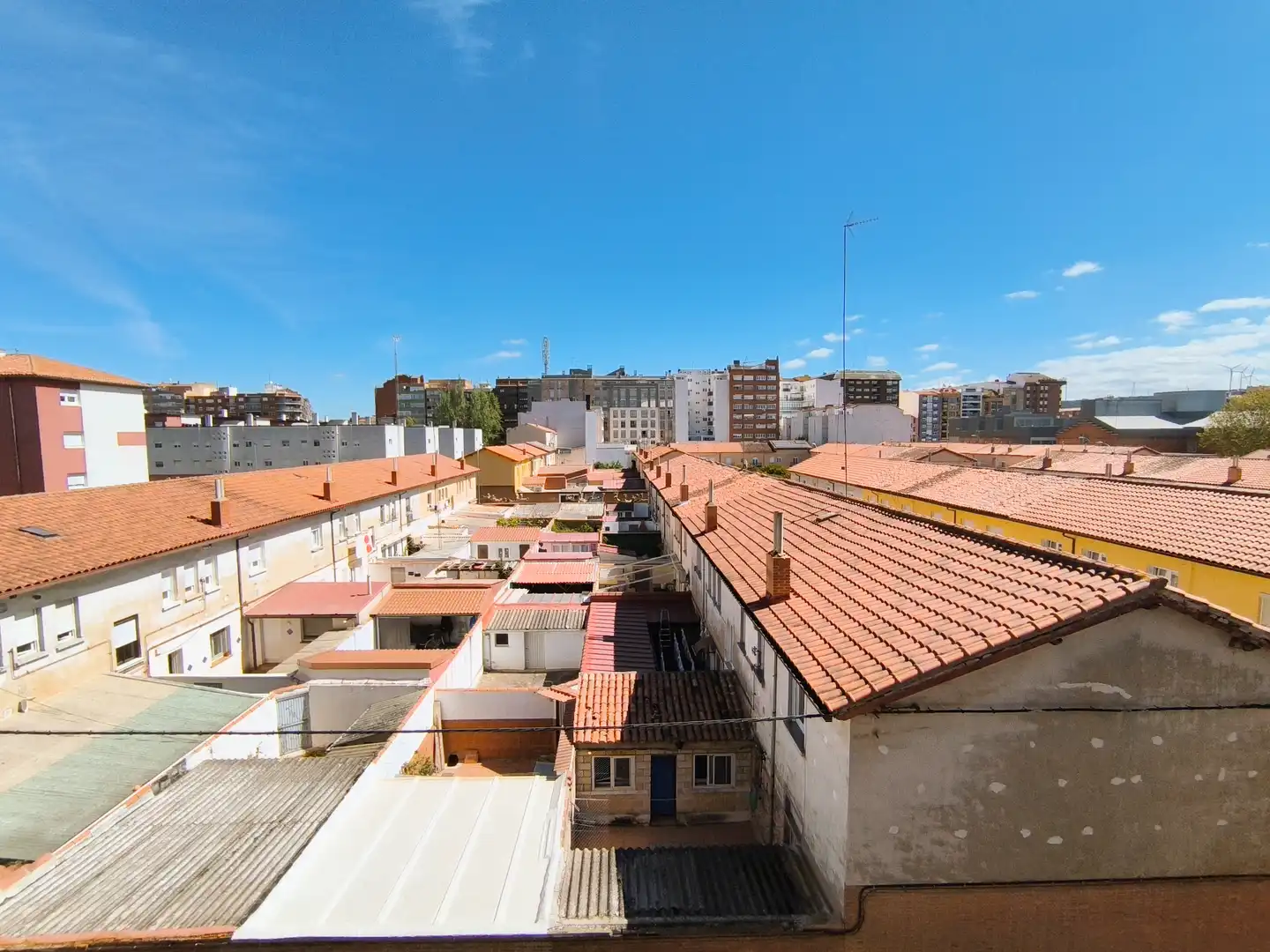 Exterior view of Flat for sale in Palencia  with Air Conditioner, Heating and Parquet flooring