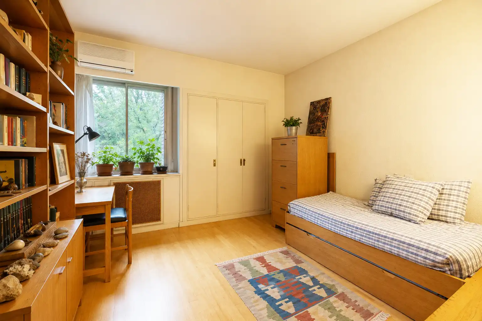 Bedroom of Flat for sale in Madrid  with Air Conditioner, Heating and Terrace