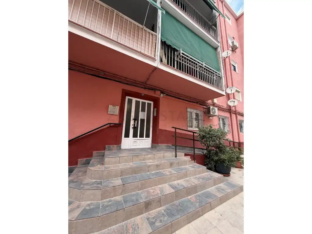 Außenansicht von Wohnungen zur Miete in Alicante / Alacant