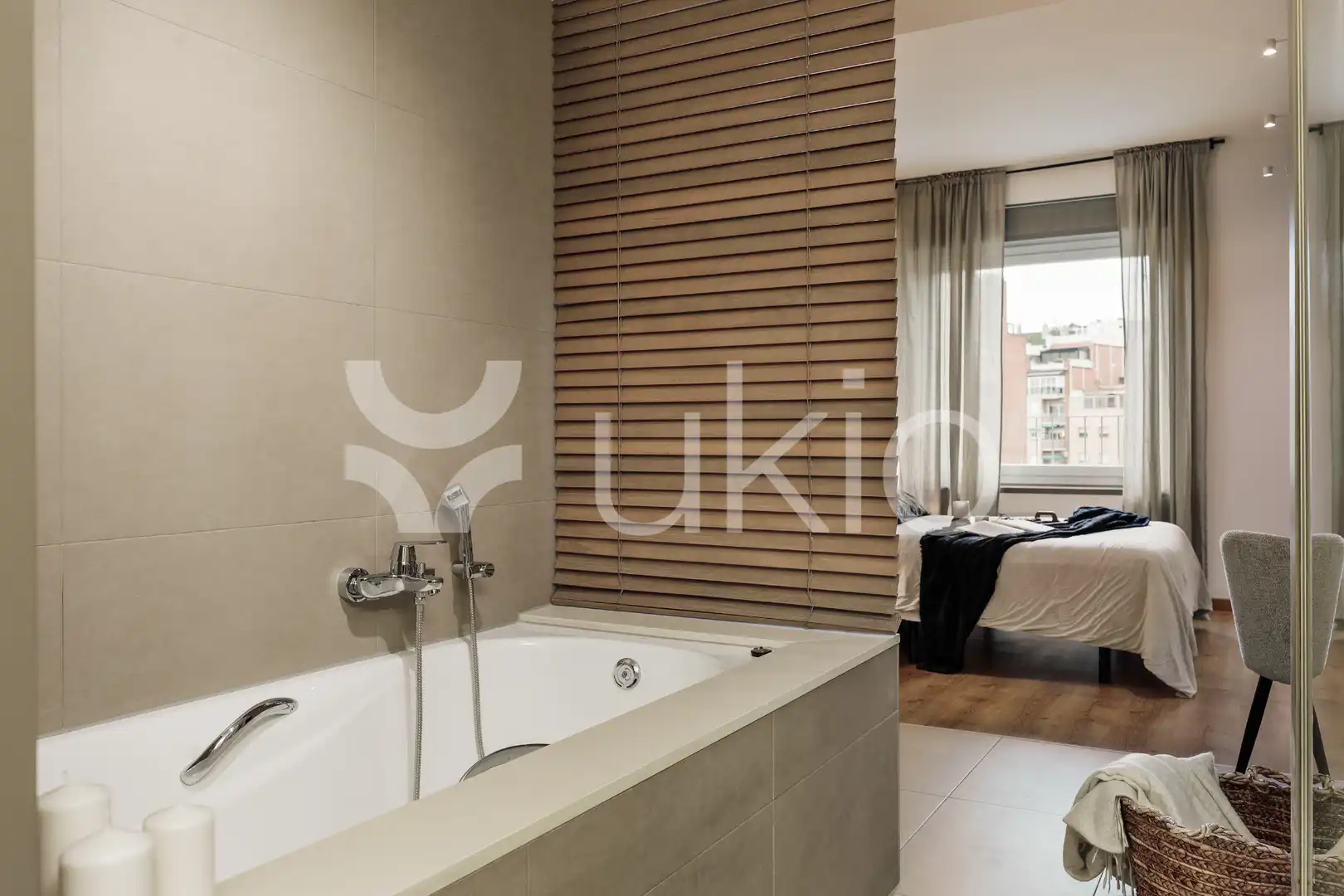 Apartamento con terraza en alquiler en Carrer de Balmes, imagen 22
