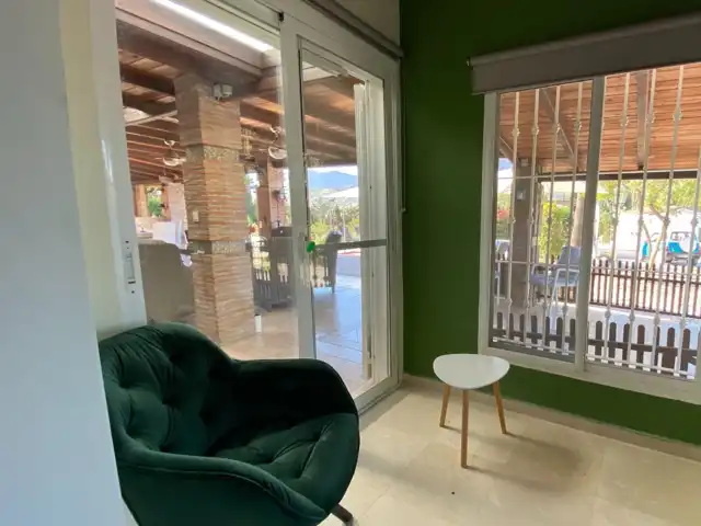 Terraza de Casa o chalet en venta en Alhaurín El Grande con Aire acondicionado, Jardín privado y Piscina