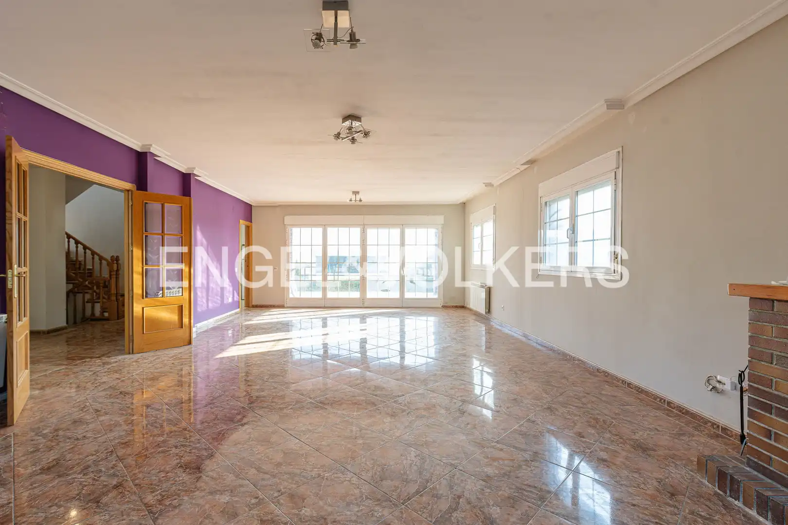 Casa con piscina en venta en Urbanizaciones, imagen 5