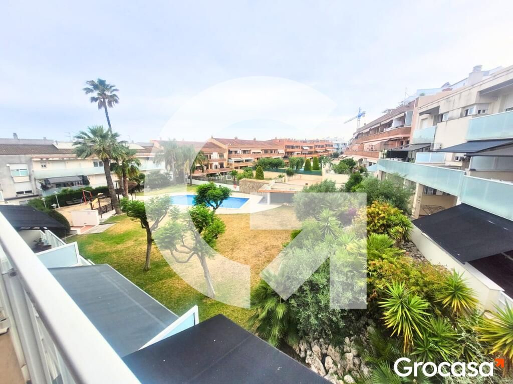 Jardí de Àtic en venda en Cubelles amb Aire condicionat, Calefacció i Jardí privat