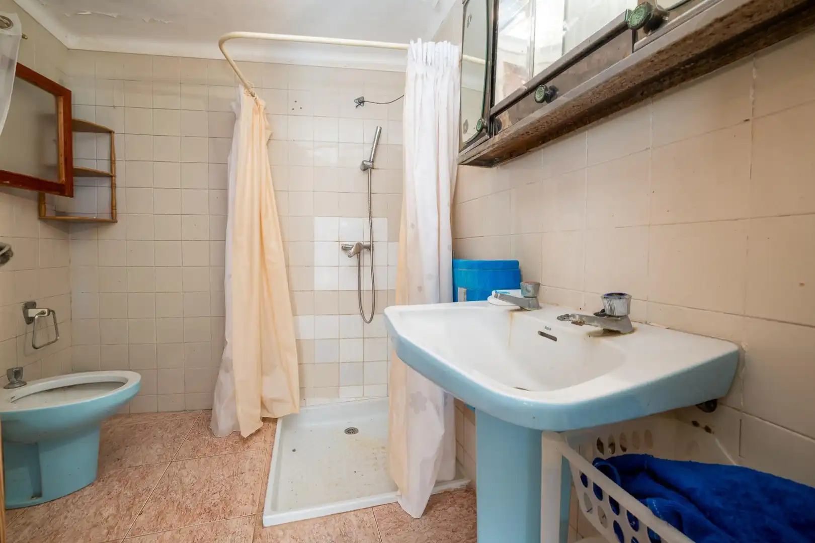 Bany de Casa o xalet en venda en Santa Eugènia amb Jardí privat, Terrassa i Traster