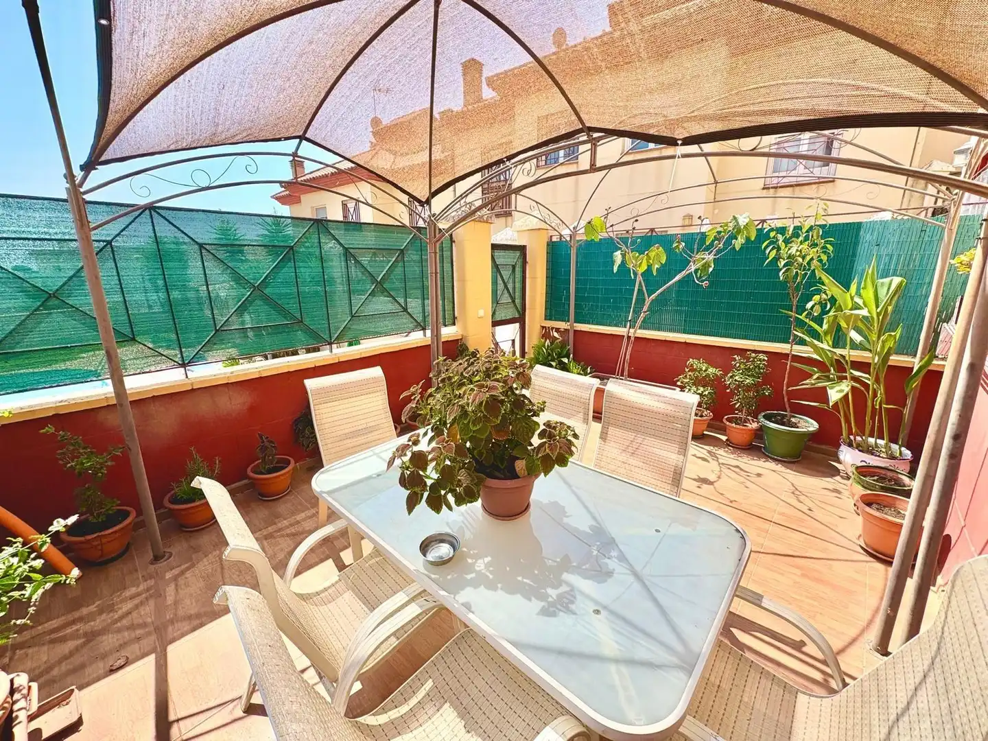 Terrassa de Casa adosada en venda en Vélez-Málaga amb Aire condicionat, Jardí privat i Terrassa
