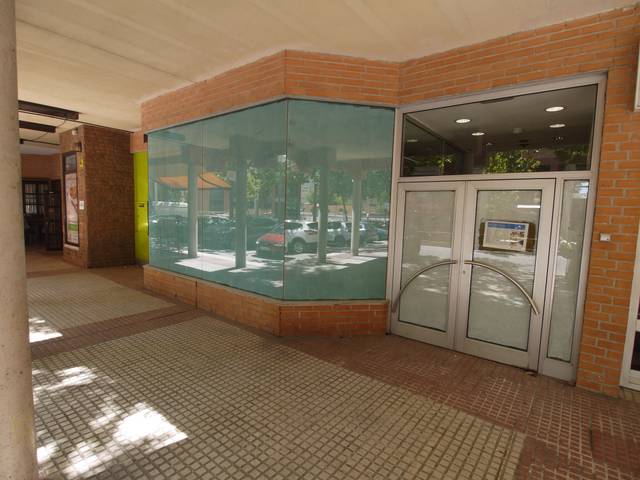 Local comercial en Alquiler en Calle del Viento, 7 en Estación - Centro